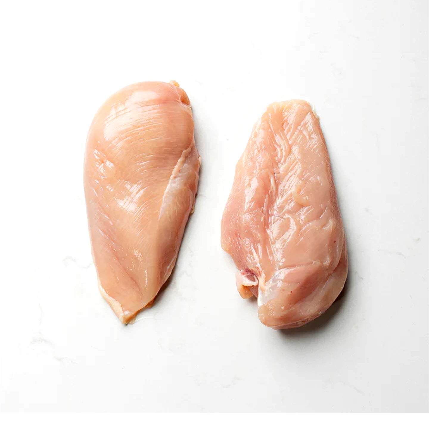 Pechuga de pollo entera sin piel Magnibeef, 500 gramos, perfecta para cocinar de manera saludable.